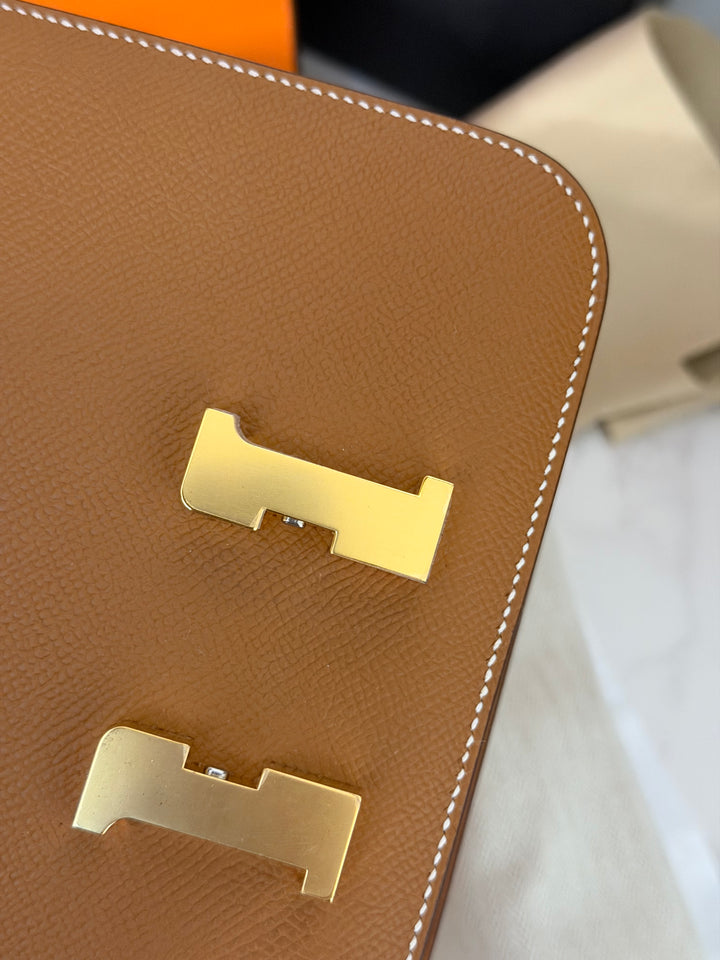HERMÈS Constance 18 Gold Epsom Leather GHW Stamp B - 2023