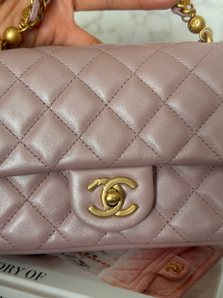 CHANEL 24P Pearly Pink Lambskin Pearl Twist Aged GHW Flap Bag 2024