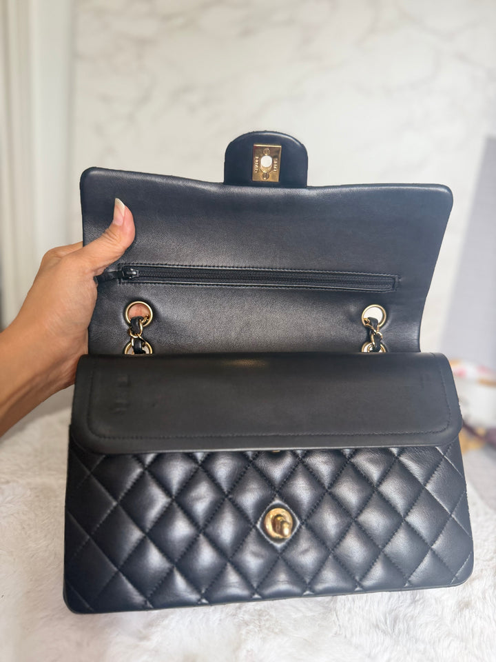 CHANEL series 14 Black Lambskin GHW Medium ML Timeless Classic Double Flap Bag 2011