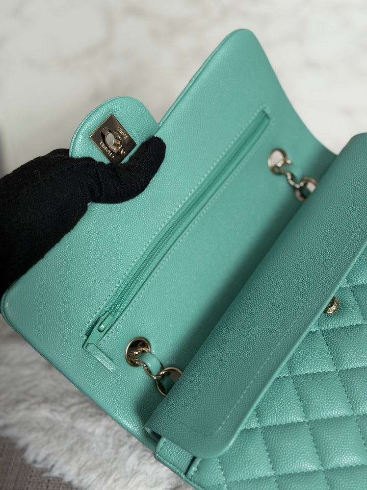 CHANEL 21S series 31 Tiffany Green/Blue Caviar LGHW Small Timeless Classic Double Flap Bag 2021 super rare