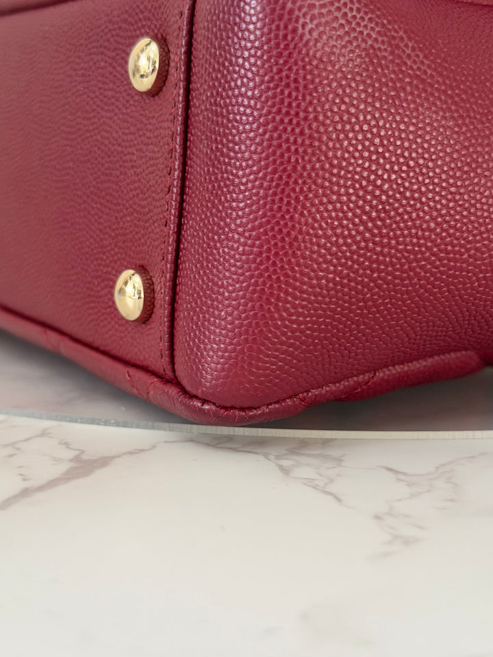 Chanel series 28 19B Collection 2019 Burgundy Caviar Business Affinity Flap Bag with Champagne GHW size Medium