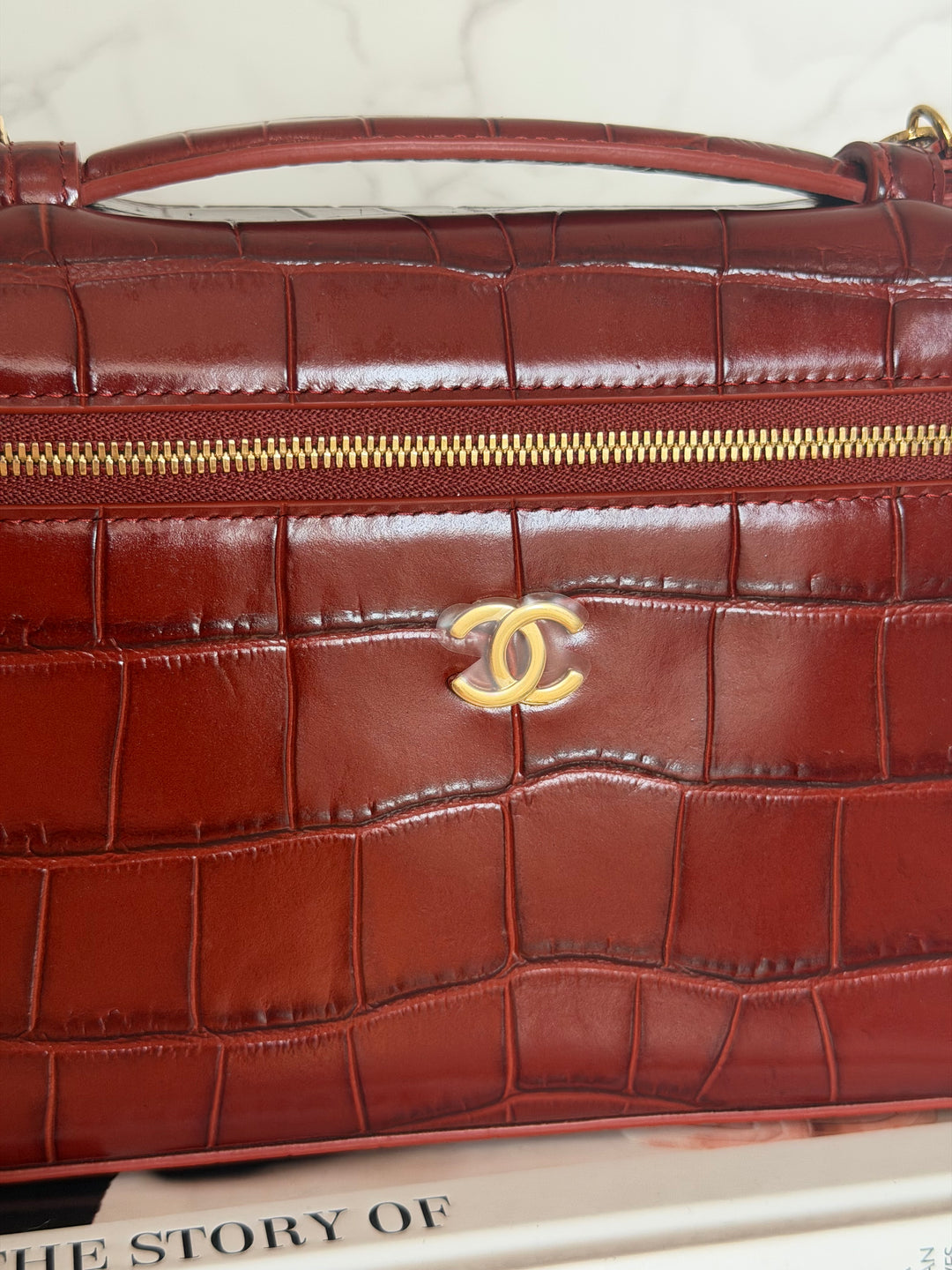 CHANEL 26B Croc Embossed Burgundy Calf Skin LP Long Vanity size Medium 23 cms 2026 Matthieu Blazy