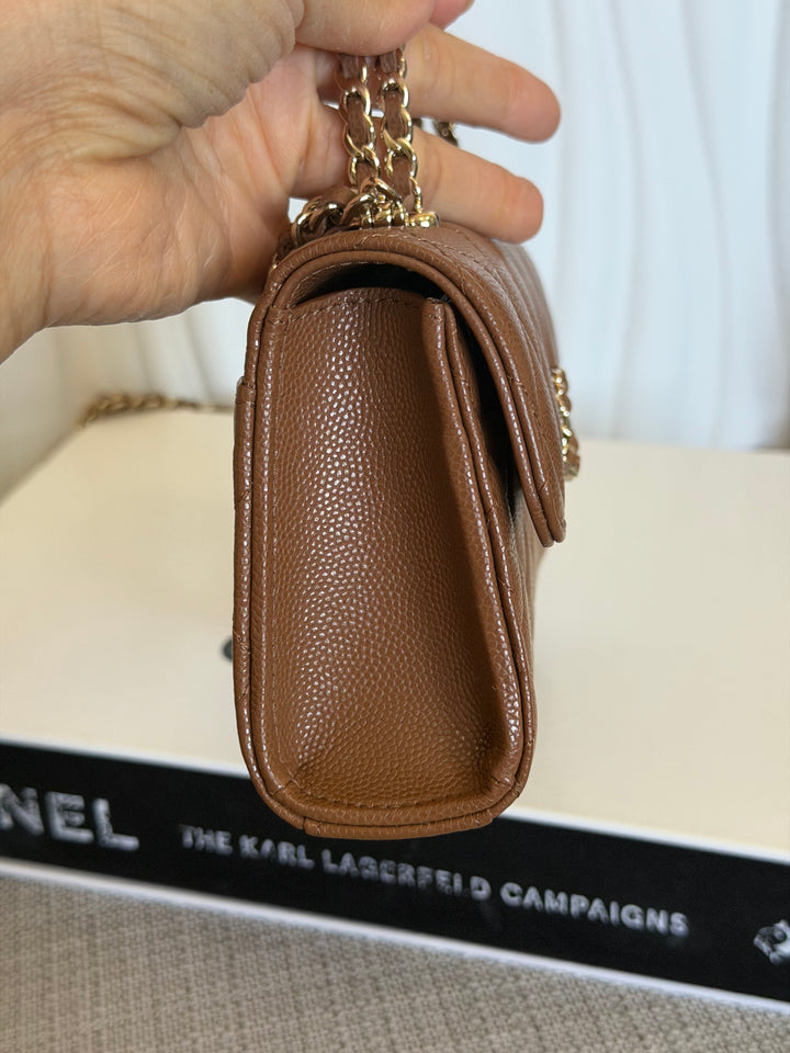 CHANEL 26P Brown Caviar LGHW Top Handle Vanity