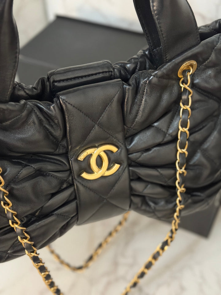 CHANEL 25K 2025 Black Leather Aged GHW BOW Bag size Medium