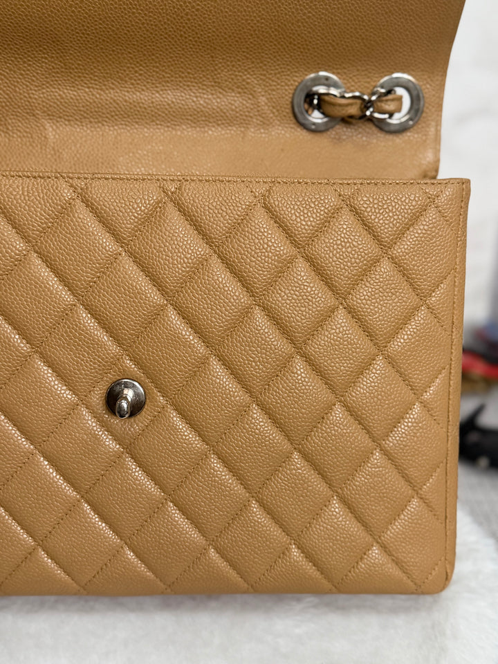 CHANEL series 6 Dark Beige Caviar SHW Vintage Jumbo Single Flap Bag