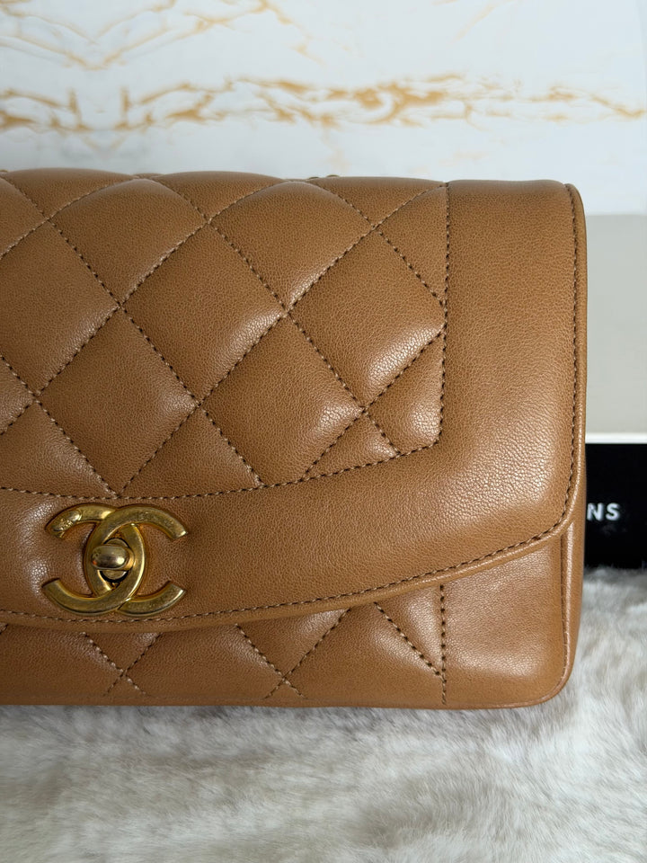 CHANEL series 21 Caramel Brown Lambskin aged GHW Diana Reissue Flap Bag size SMALL 2015