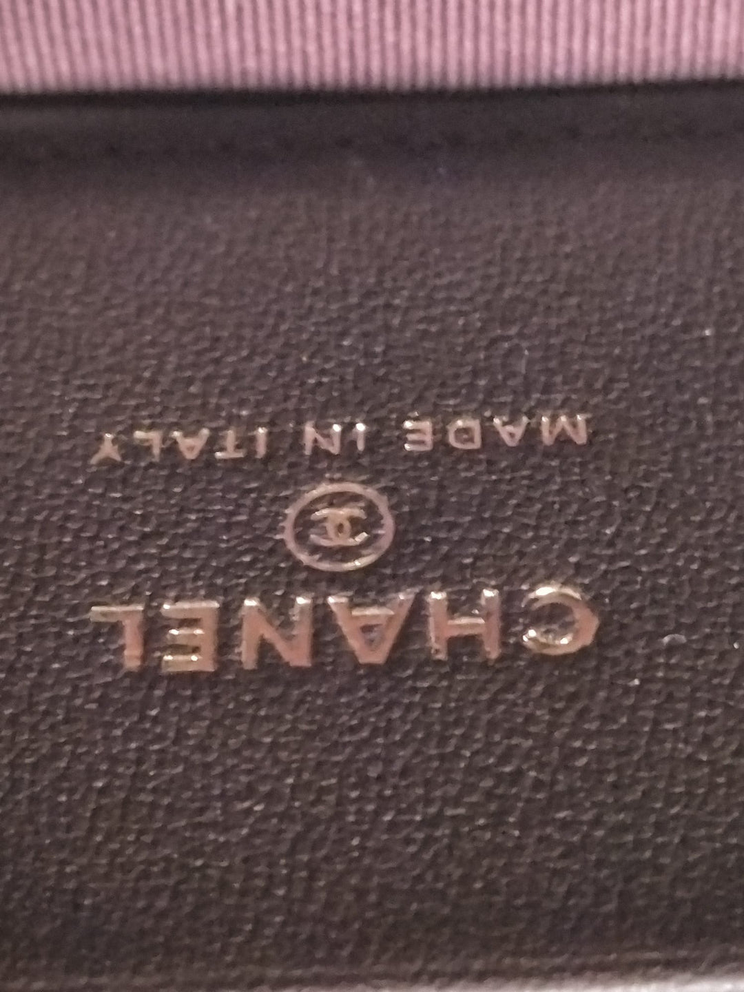 CHANEL Black Lambskin LGHW Long Vanity Top Handle with Detachable Chain 2025