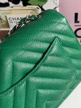 Load image into Gallery viewer, Chanel series 24 (2017) Green Caviar SHW Chevron Mini Rectangular Flap Bag
