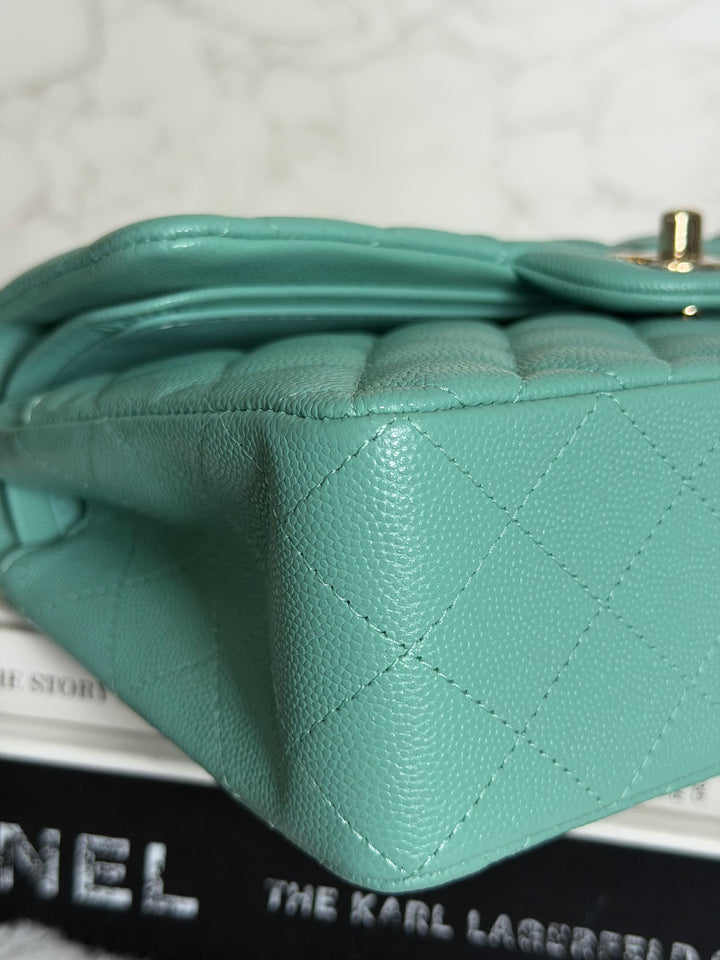 CHANEL 21S series 31 Tiffany Green/Blue Caviar LGHW Small Timeless Classic Double Flap Bag 2021 super rare