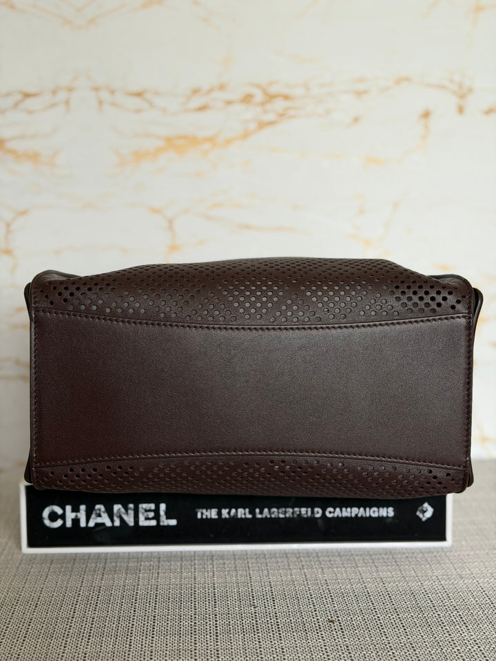 CHANEL 26S 25 Hobo Bag in Perforated BROWN Calf skin Aged GHW size SMALL