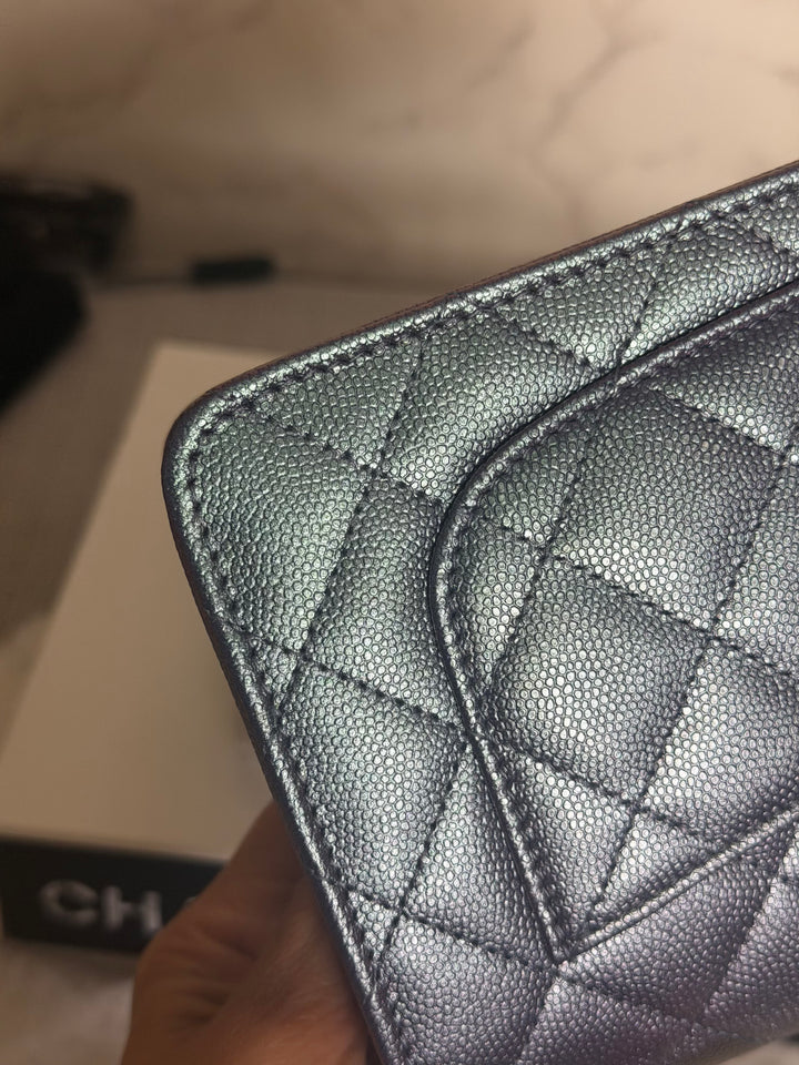 CHANEL 22P Iridescent Purple Caviar LGHW 2022 Classic Wallet On Chain (WOC)
