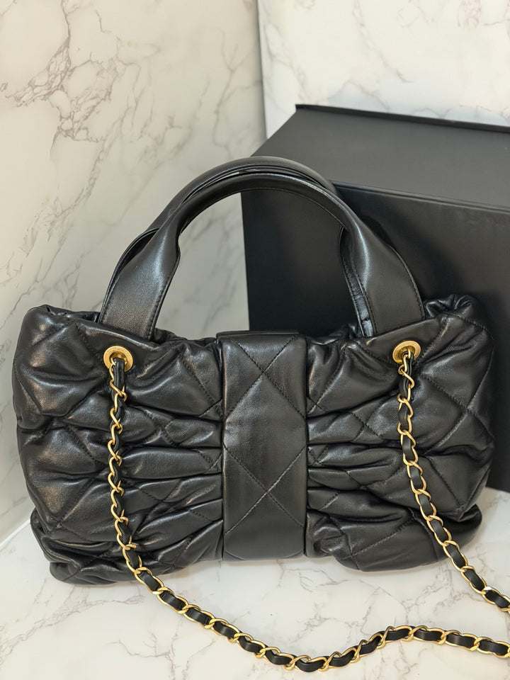 CHANEL 25K 2025 Black Leather Aged GHW BOW Bag size Medium