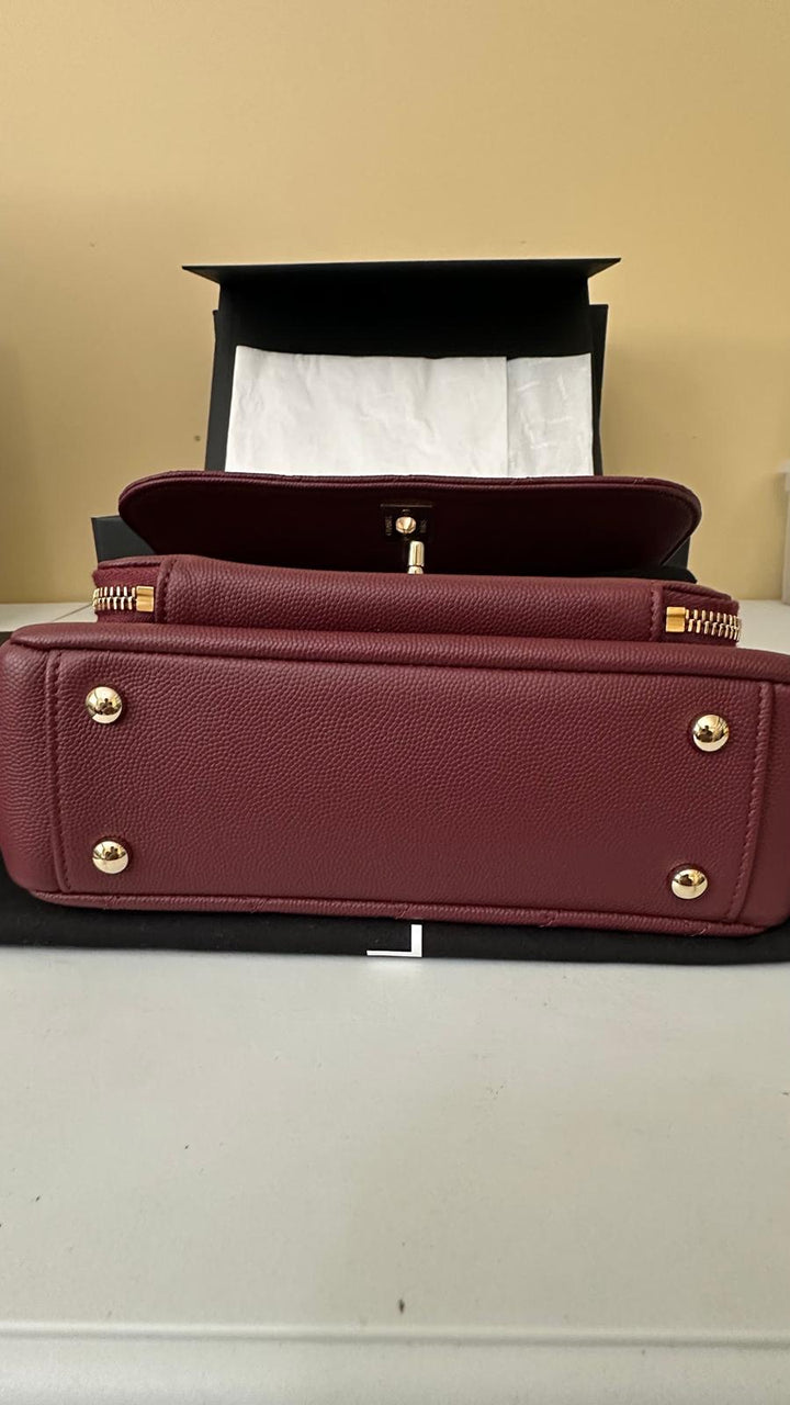 CHANEL series 30 Burgundy Caviar LGHW Medium Business Affinity Flap Bag with top handle 2020