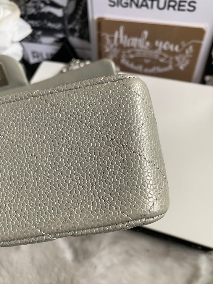 CHANEL series 19 Grey Caviar SHW Medium ML Double Flap Bag 14B collection 2014