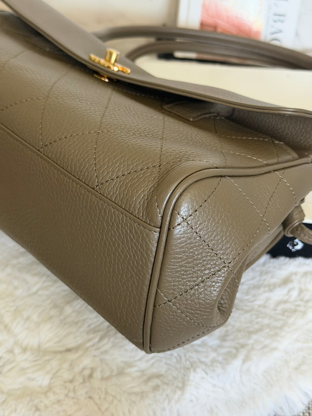 CHANEL Khaki Etoupe Caviar LGHW Urban Essentials East West Shopping Tote Bag size Small Matthieu Blazy 26A 2026
