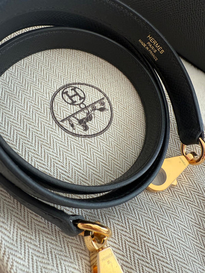 Hermès Kelly 28 Black Sellier Epsom Leather GHW Stamp B 2023 Kept unused Box fresh