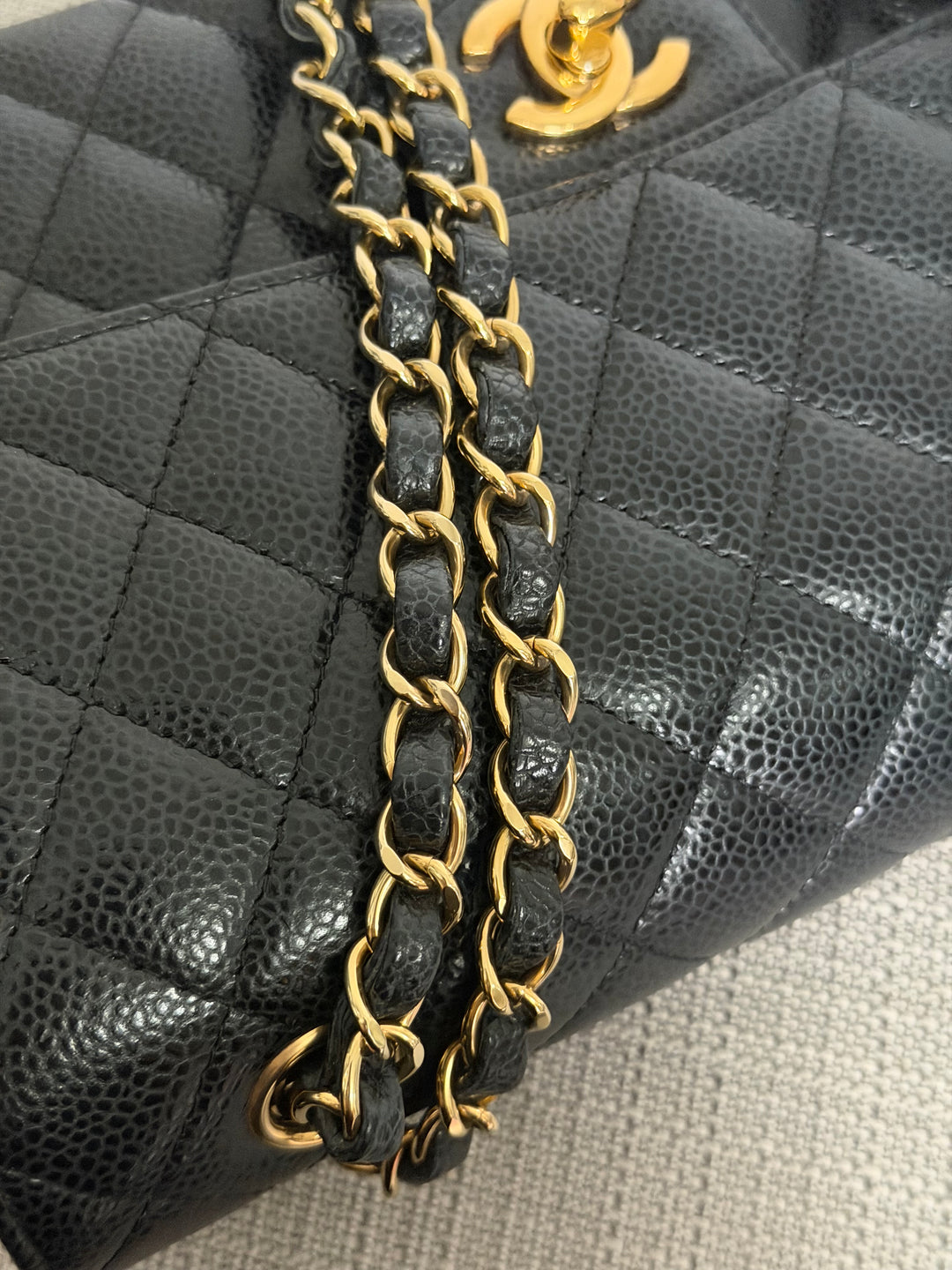 CHANEL 2022 Black Caviar GHW Timeless Classic Medium ML 11.12 Double Flap Bag