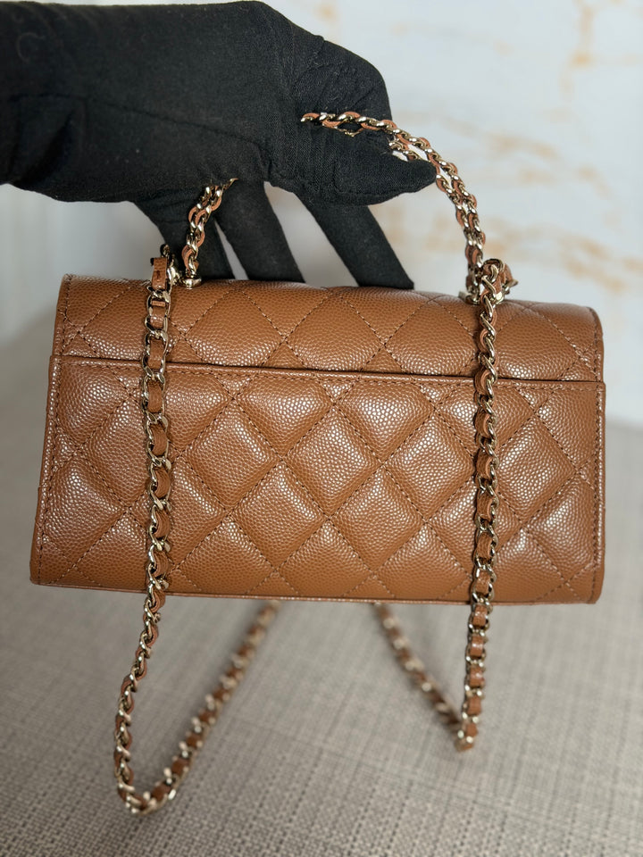 CHANEL 26P Brown Caviar LGHW Top Handle Vanity 2026