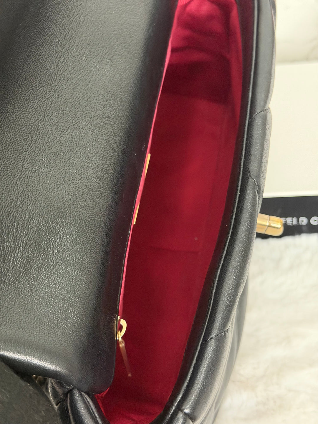 CHANEL series 31 Black Lambskin Mixed HW 19 Flap Bag size SMALL