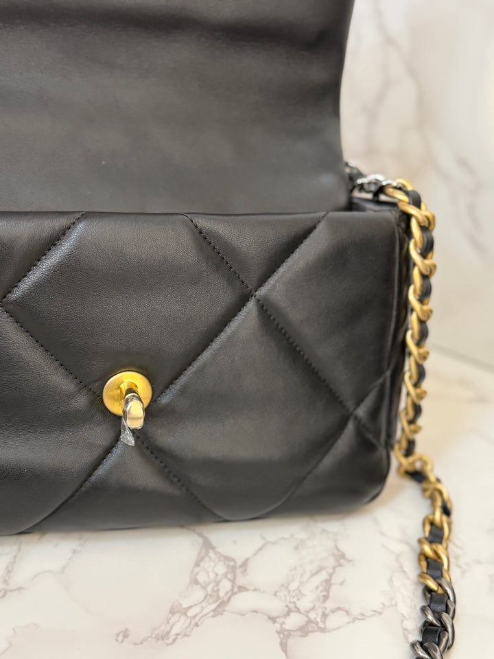 CHANEL 19 Size Small series 31 2020/2021 Black Lambskin Mixed HW Top Handle Flap Bag