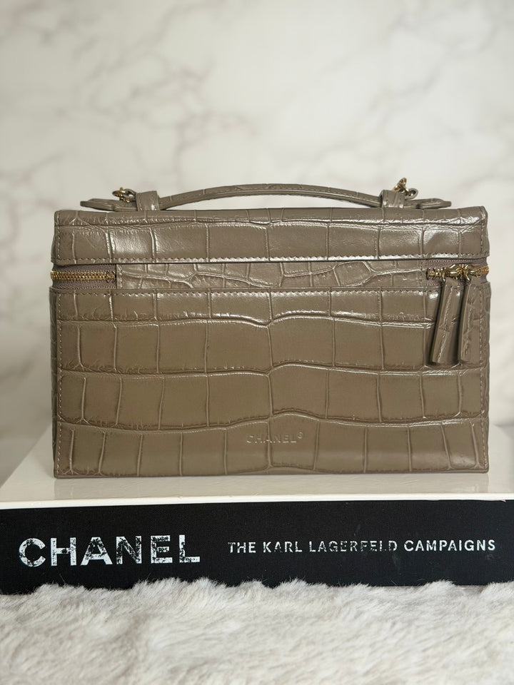 CHANEL 26A Etoupe Khaki Croc Embossed Calf skin LGHW LP Long Vanity size Medium 23 cms with detachable chain 2026