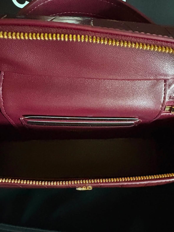 CHANEL 26B Burgundy Calf Skin Croc Embossed LGHW LP Long Vanity with detachable chain size SMALL 19 cms 2026