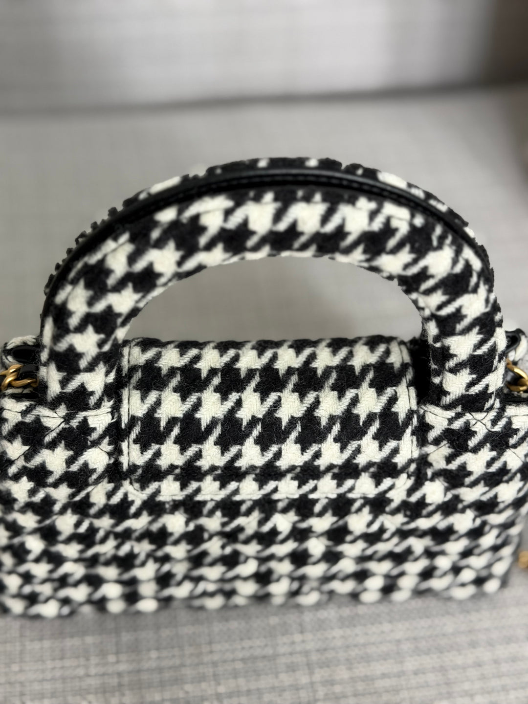 CHANEL 24A 2024 Black and White Houndstooth Tweed Kelly Small Shopping Bag with Chain Aged GHW