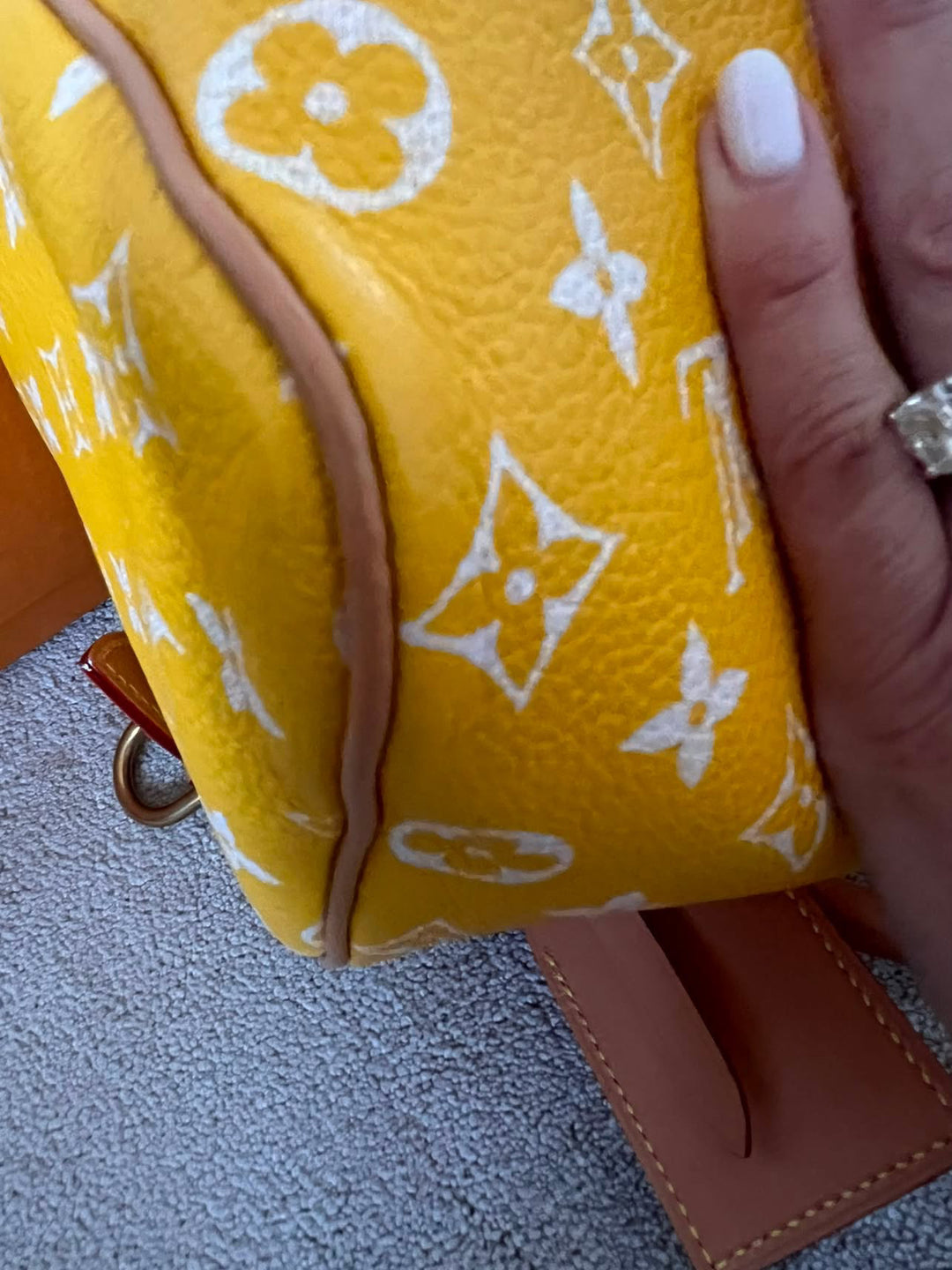 LOUIS VUITTON LV Speedy P9 Bandoulière 25 Bag in Yellow