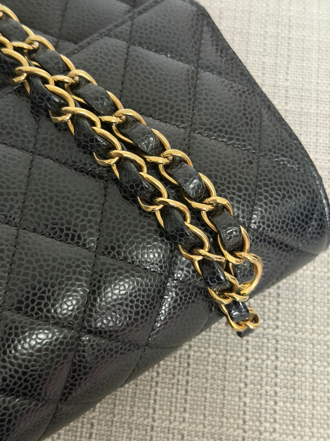 CHANEL 2022 Black Caviar GHW Timeless Classic Medium ML 11.12 Double Flap Bag