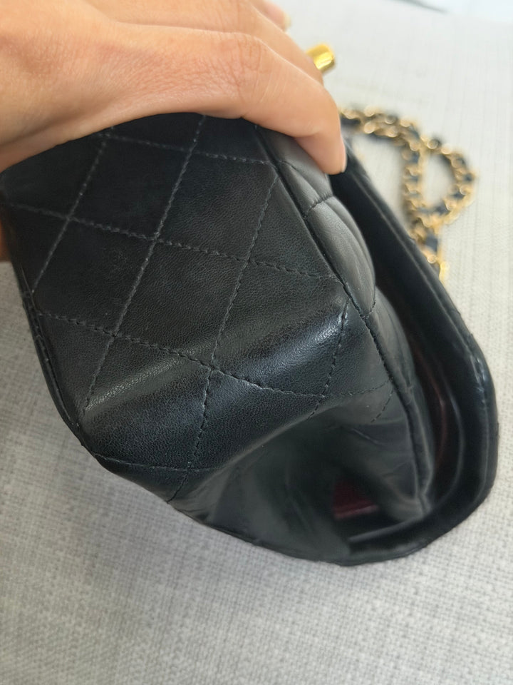 CHANEL series 11 Black Lambskin 24K GHW Vintage Small classic double flap bag 2007/2008