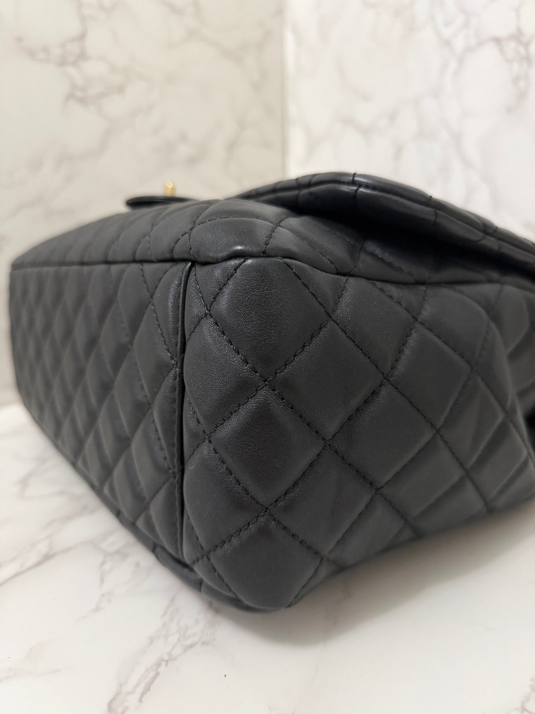 Chanel series 28 19B collection 2019 Black Calf Skin LGHW Small XXL Airliner (40 cms) Single Flap Bag