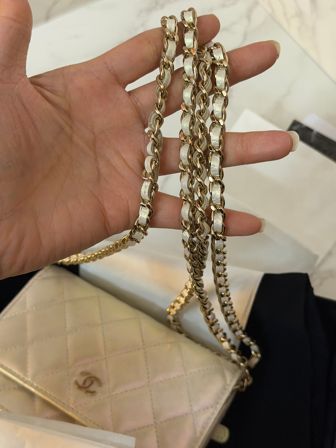 CHANEL series 31 20B Ivory Calf Skin LGHW Mini Wallet on Chain (WOC) 6 inches