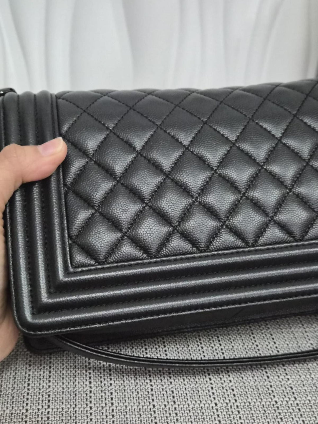 CHANEL Series 25 Black Caviar So Black Hardware Old Medium Le Boy Bag 2017/2018
