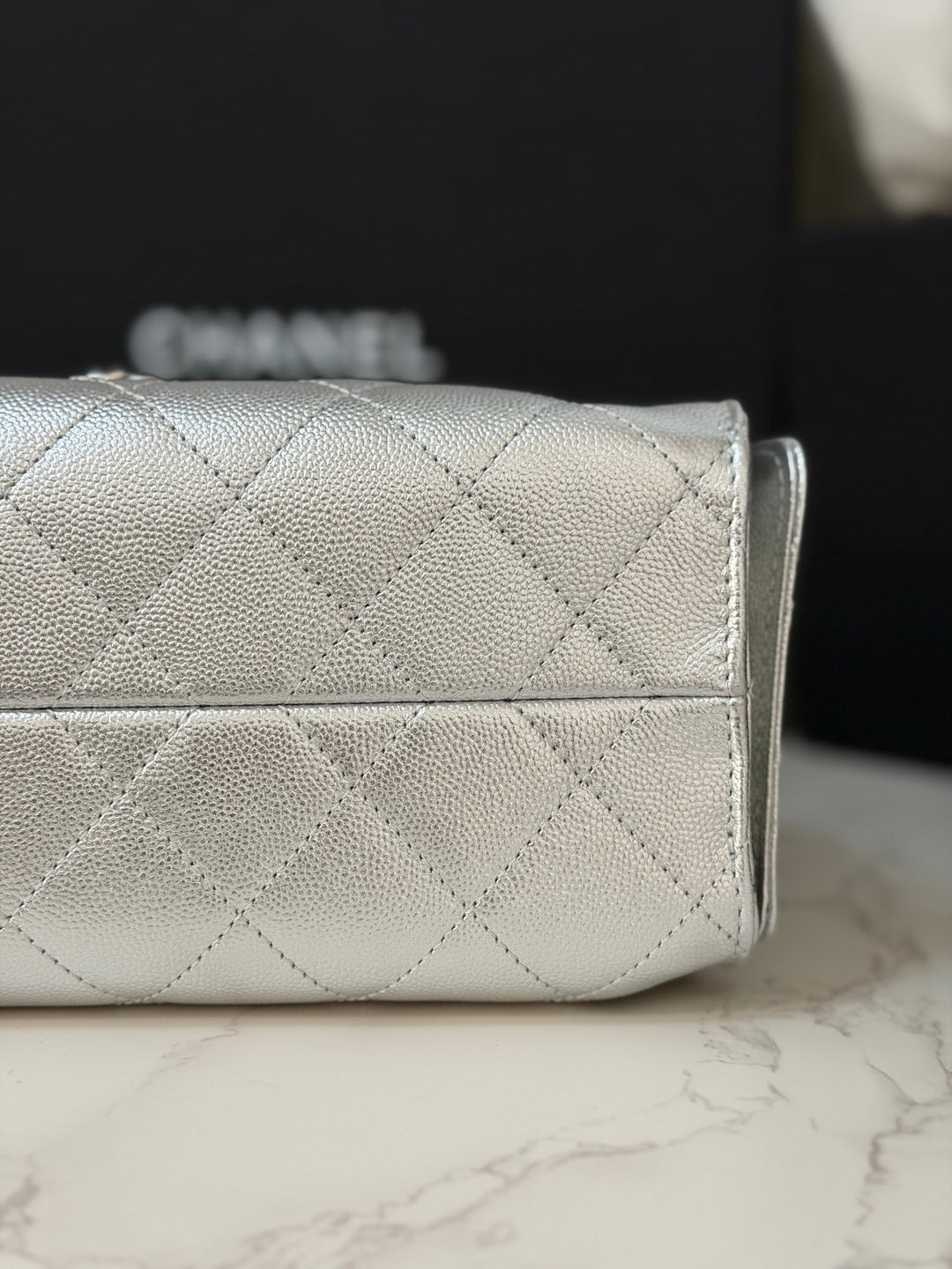 CHANEL 26C Silver Caviar shiny SHW Mini 25 Hobo Bag