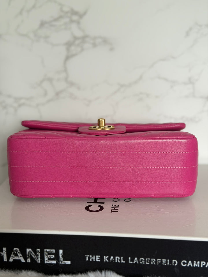 CHANEL series 21 Pink Lambskin Chevron Mini Rectangular Flap Bag with GHW 2015