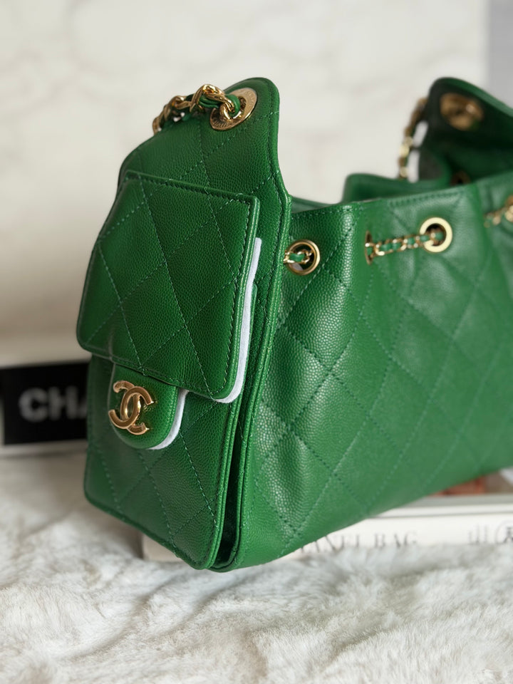 CHANEL Métiers d’art 2026 26A Green Caviar Shiny GHW MINI 25 Hobo Bag