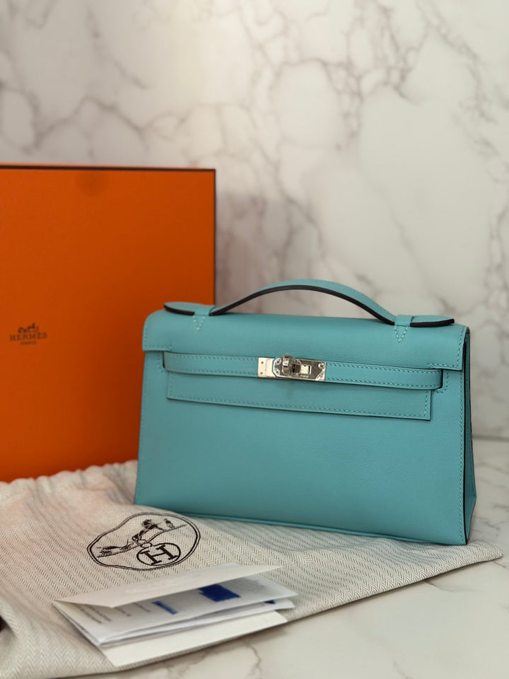Hermès Kelly Pochette Swift Leather in Bleu Atoll 3P PHW Palladium Hardware Stamp T