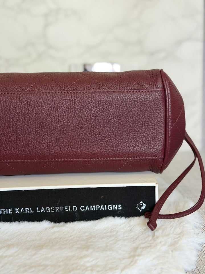 CHANEL Burgundy Caviar LGHW Urban Essentials East West Shopping Tote Bag size Small Matthieu Blazy 26S 2026