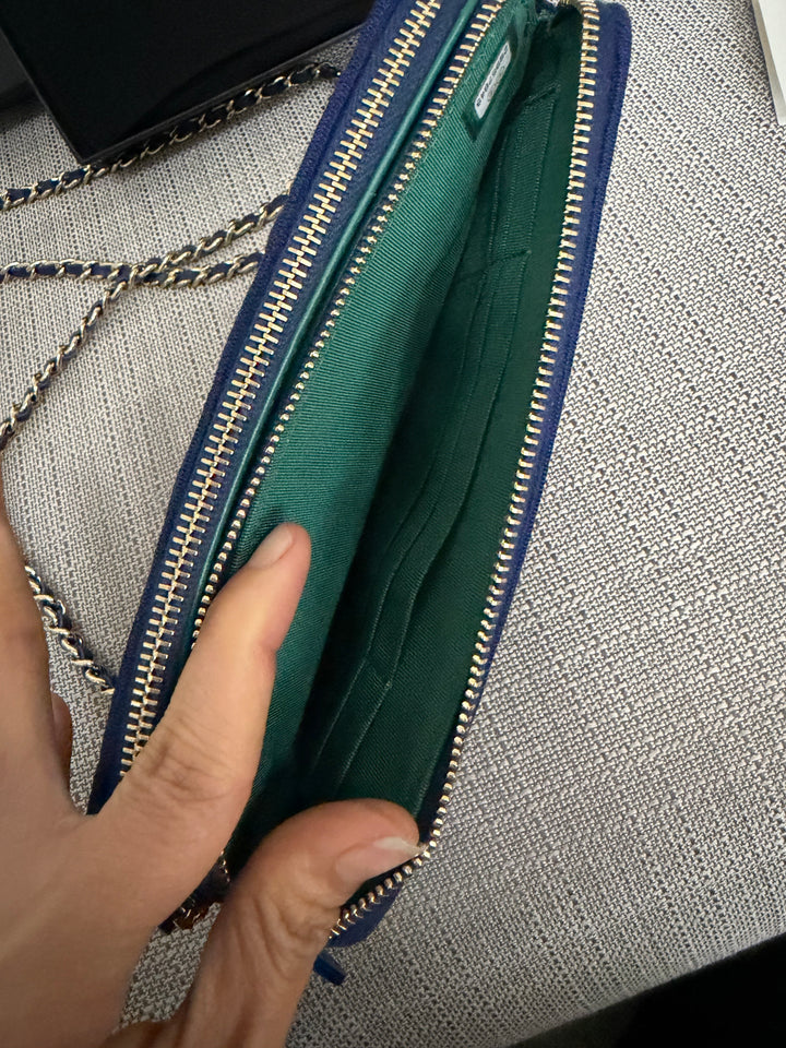 CHANEL series 28 Blue Jersey With Green Fabric Lining O Diver Wallet on Chain Phone Holder LGHW