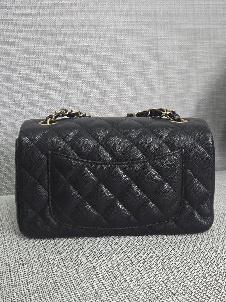 Chanel series 24 2017 17B Black caviar LGHW Mini Rectangular Flap Bag with Burgundy Leather lining