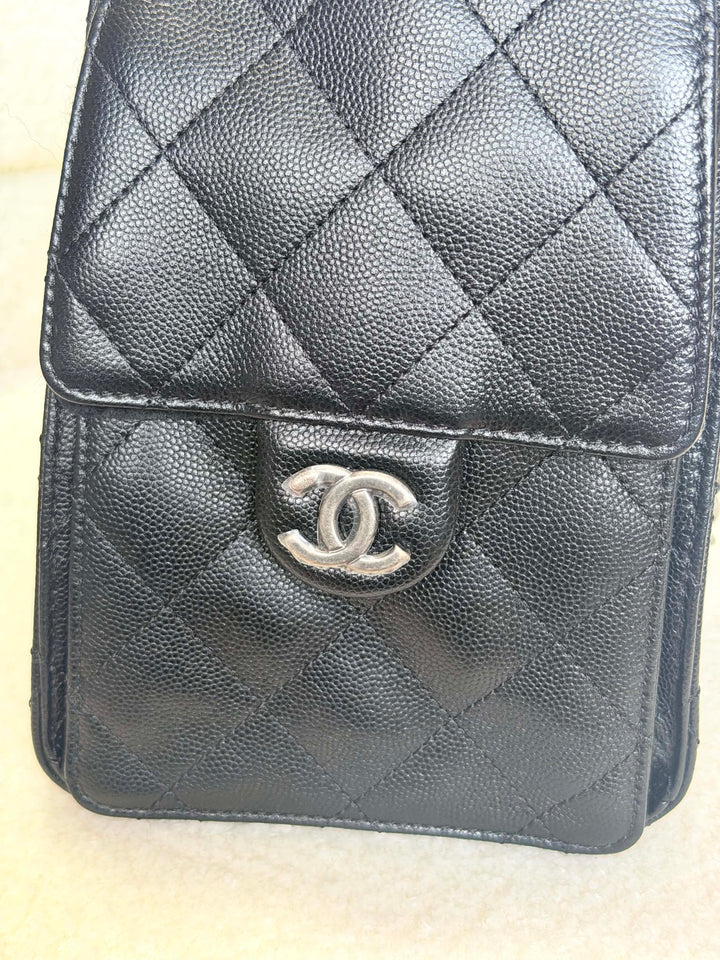 CHANEL Black Caviar Ruthenium Hardware 25 Hobo Bag size SMALL