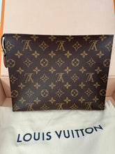 Load image into Gallery viewer, Louis Vuitton LV Toiletry 26 Pouch with Canvas Monogram
