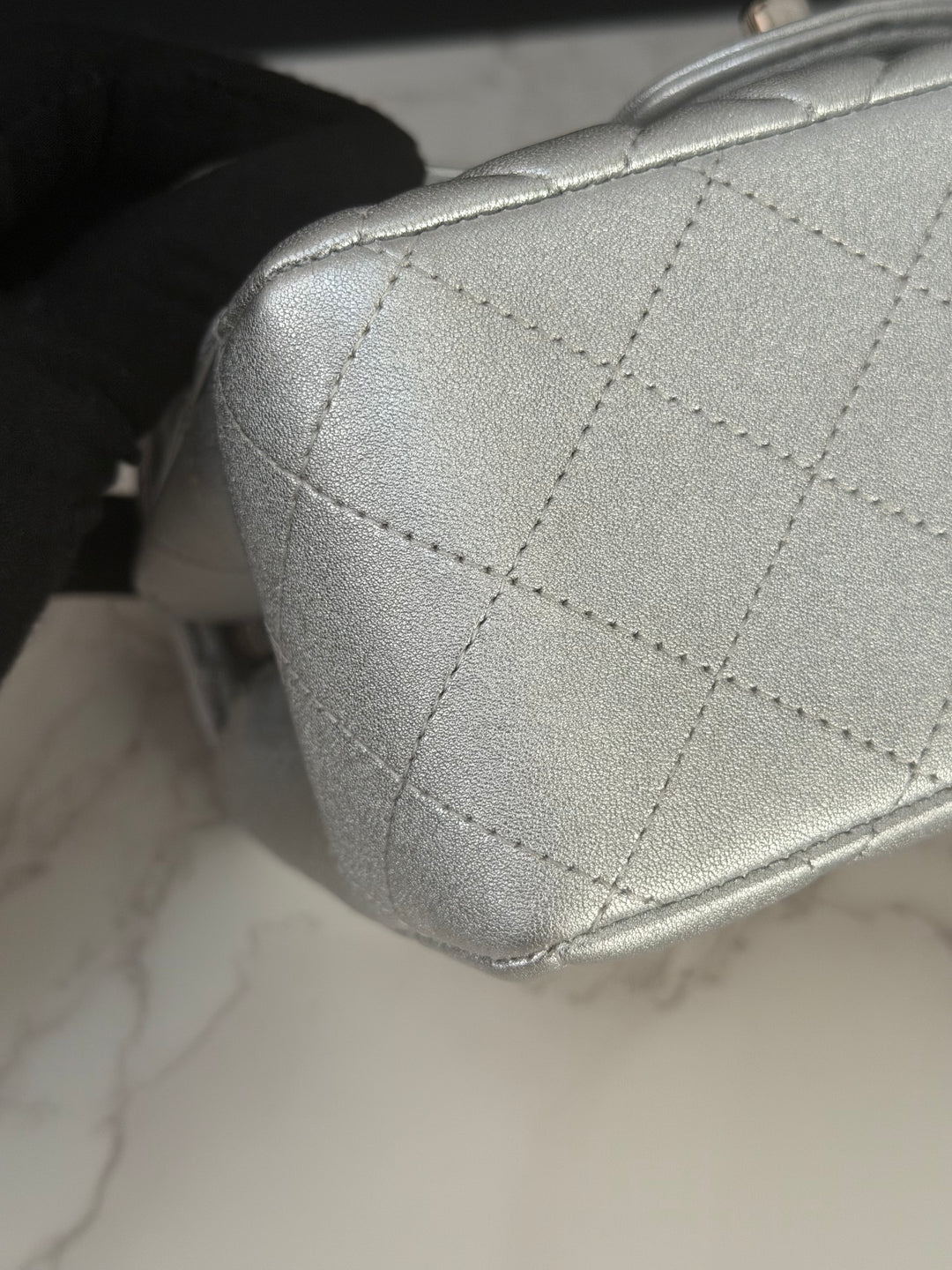 Chanel Series 31 21P Collection Iridescent Silver lambskin SHW Square Mini Flap Bag 2021