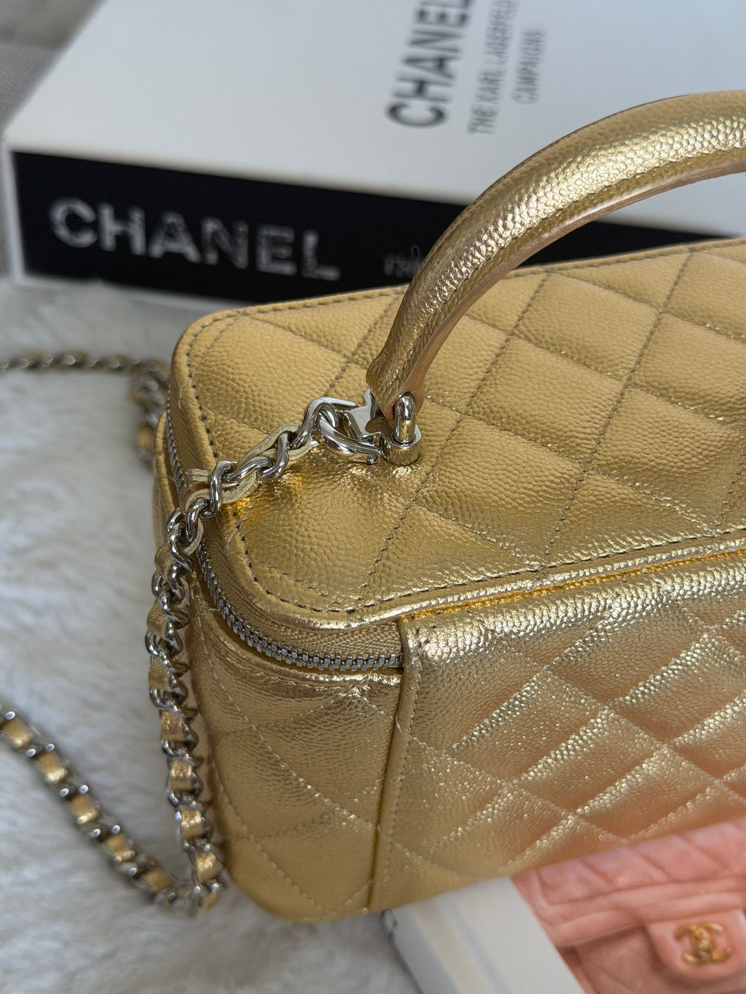 CHANEL 26A Métiers d’art Gold Caviar SHW Small Vanity Top Handle 2026