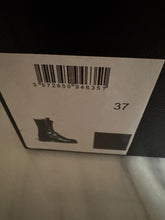 Load image into Gallery viewer, Chanel Boots with Black Leather Size EU 37
