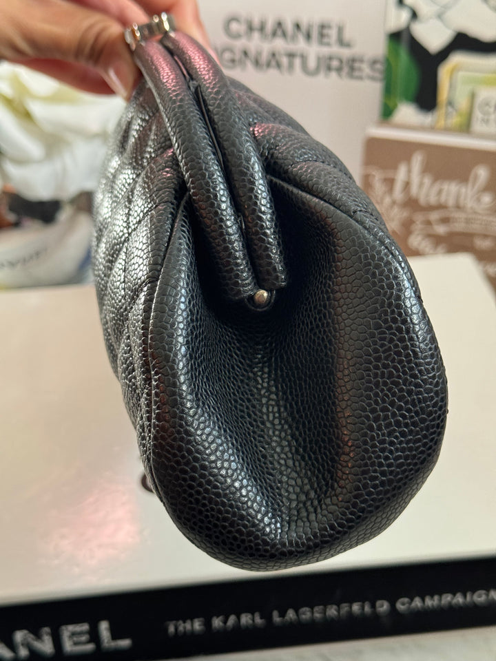 Chanel series 15 Black Caviar SHW Classic Clutch