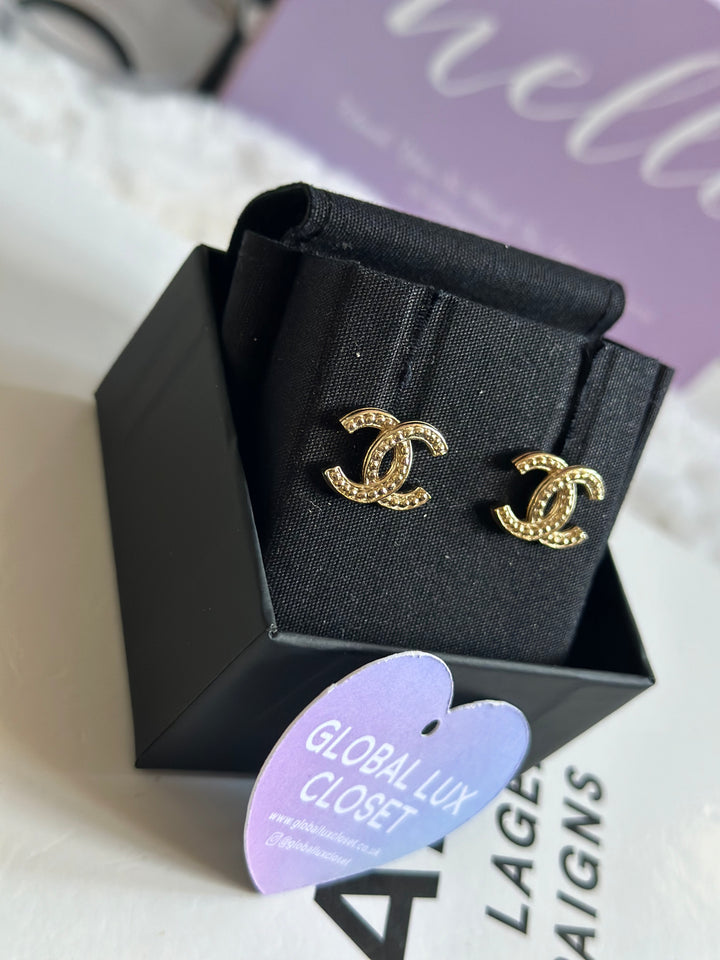 Chanel 21A Mini Gold Earrings