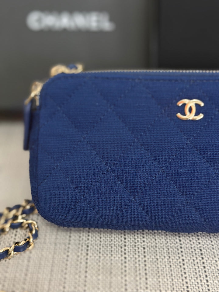 CHANEL series 28 Blue Jersey With Green Fabric Lining O Diver Wallet on Chain Phone Holder LGHW