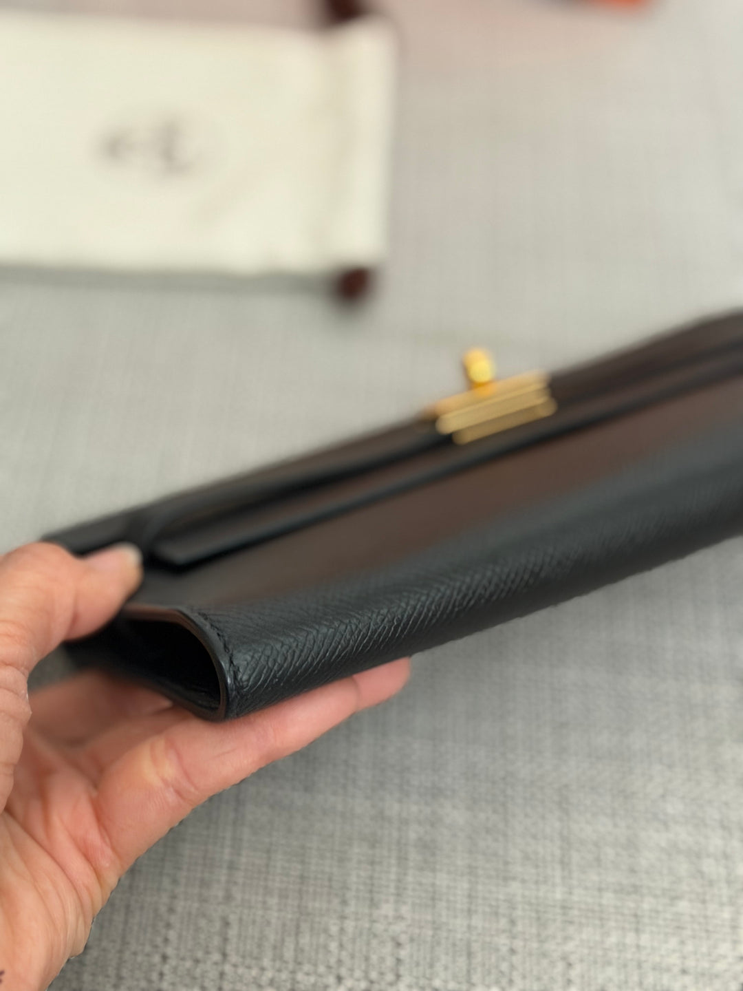 HERMES Noir Black Epsom Leather GHW Kelly To Go Stamp Z 2021