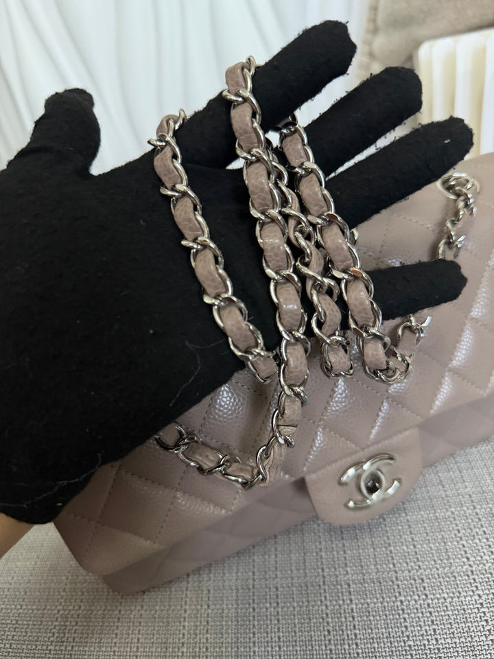 CHANEL series 20 15B Taupe Caviar SHW Medium ML Timeless Classic Double Flap Bag